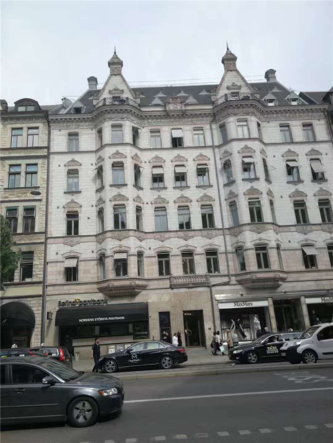 北歐+俄羅斯14日游集錦 沙尼亞首都塔林、諾貝爾文學(xué)研究院、天主教堂、王宮和皇家圖書館