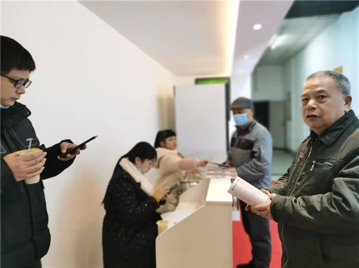 四川中青旅綿陽分社、綿陽市中旅假日旅行社、綿陽自來文化傳播有限公司24H自助售貨服務(wù)盛大開業(yè)